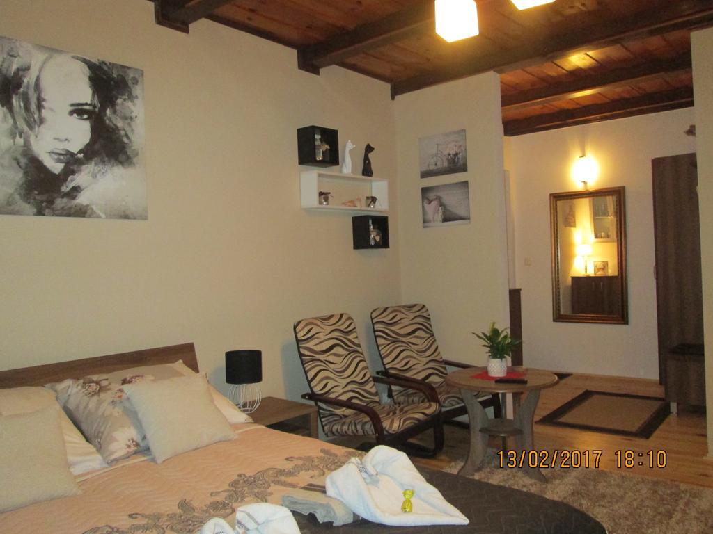 Apartamenty Przy Farze Kazimierz Dolny Kamer foto